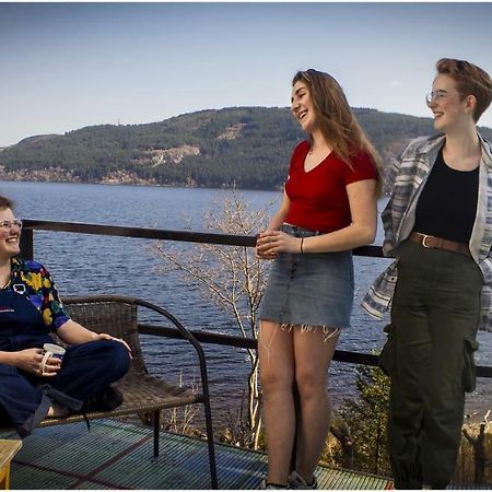 Loch Ness' Lochside Hostel, Over 18S Only, Social Backpackers Atmosphere 인버모리스톤 외부 사진