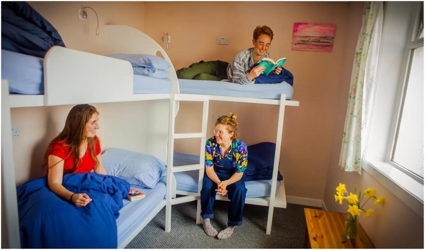 Loch Ness' Lochside Hostel, Over 18S Only, Social Backpackers Atmosphere 인버모리스톤 외부 사진